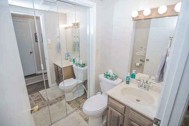 1/2 Bath - 706 Chert Ln