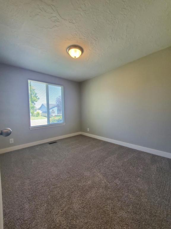 Foto del edificio - 759 N Tall Pine Pl
