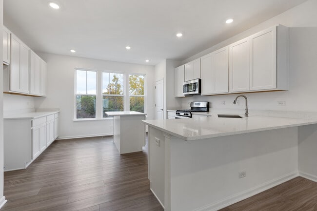 Building Photo - 517 Wolverine Dr