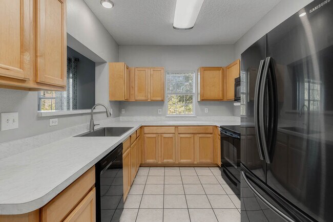 Foto del edificio - 12423 Forest Lake Cir E