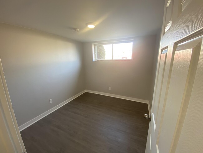 Building Photo - 360 Ontario St