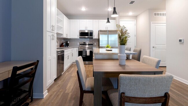 Foto del edificio - 1000 Western Breeze Circle