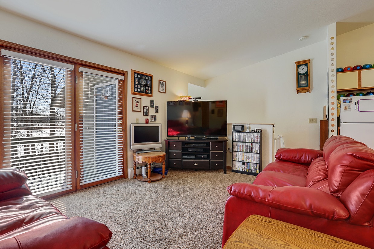 Primary Photo - Yorkshire Lane Apartments in Manitowoc, WI