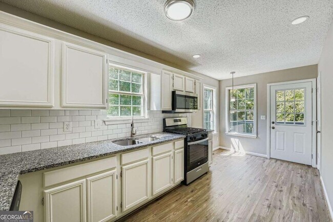 Foto del edificio - 1233 Waterton Trail