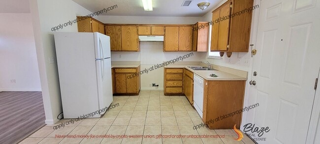 Building Photo - 3-Bed 1 Bath Hamlet Home for Rent