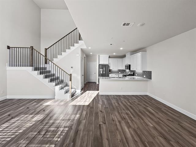 Building Photo - 8876 Samara St