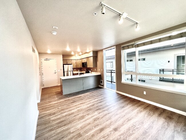 Building Photo - 2330 Yakima Ct