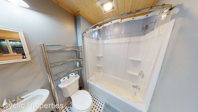 Foto del edificio - 2 br, 1 bath House - 478 Steamboat Landing Rd