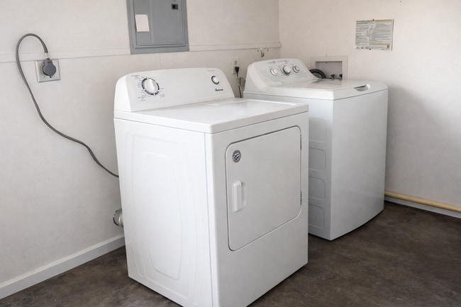 Foto del edificio - 449 SE 4th Ave