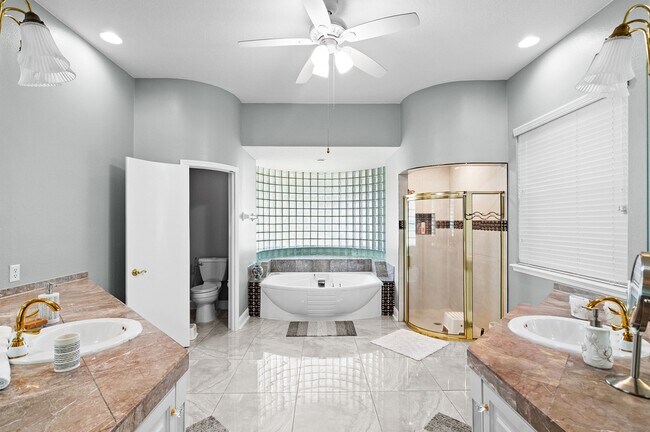 Foto del edificio - 5145 Timberview Terrace