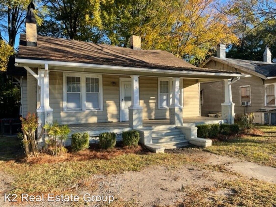 Primary Photo - 3 br, 2 bath House - 910 W Airline Ave
