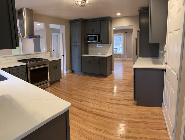 Building Photo - 11 Taconic Dr