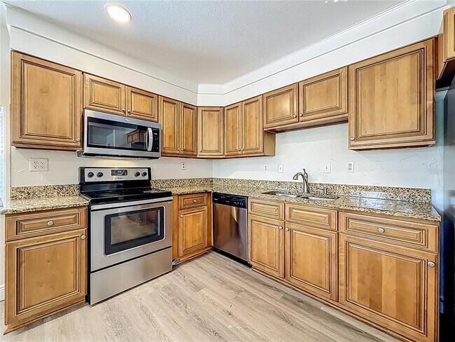 Foto del edificio - 424 72nd St N