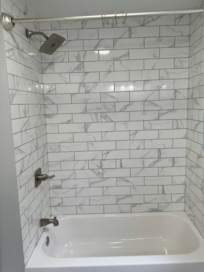 Foto del edificio - 7944 S Ellis Ave