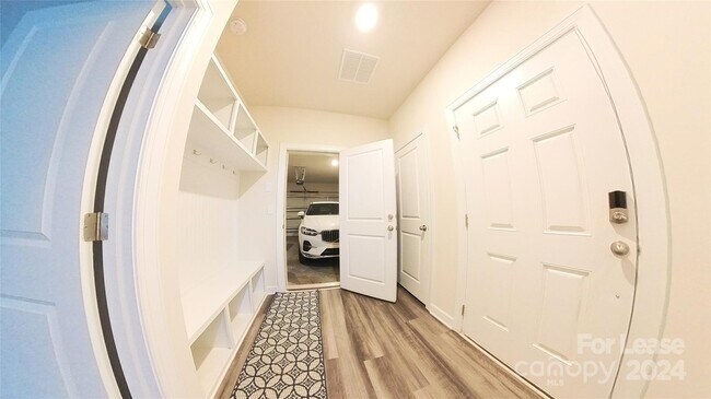 Building Photo - 2604 Greenmarket Dr