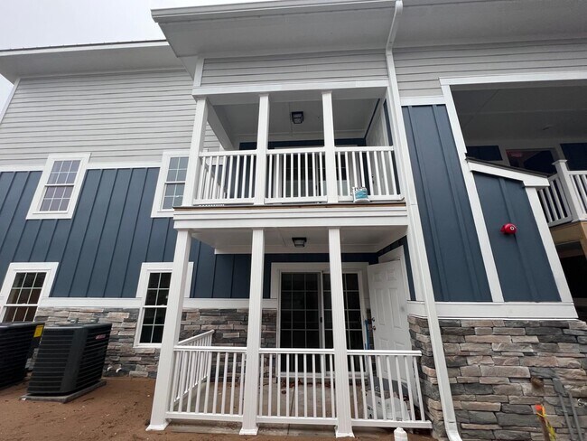 Building Photo - 7111 Porcher Dr