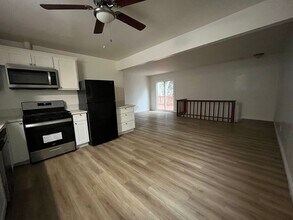 Building Photo - 3205-3207 42nd St