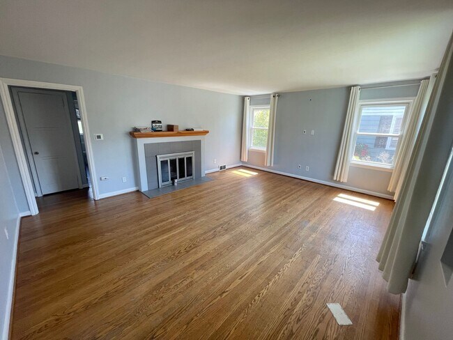Foto del edificio - 8312 18th Ave NW