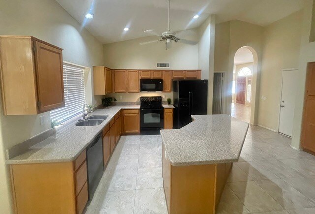Building Photo - 4157 N Everest