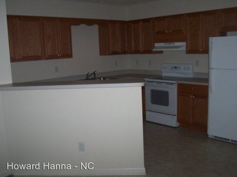 Building Photo - 3 br, 2 bath House - 130 Sutton Drive