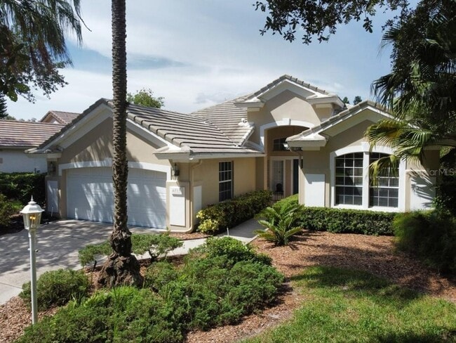 Rent a luxurious golf course lifestyle home in Sarasota, FL - Rent a luxurious golf course lifestyle home in Sarasota, FL