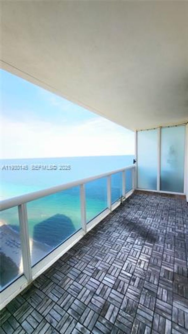 Foto del edificio - 1830 S Ocean Dr