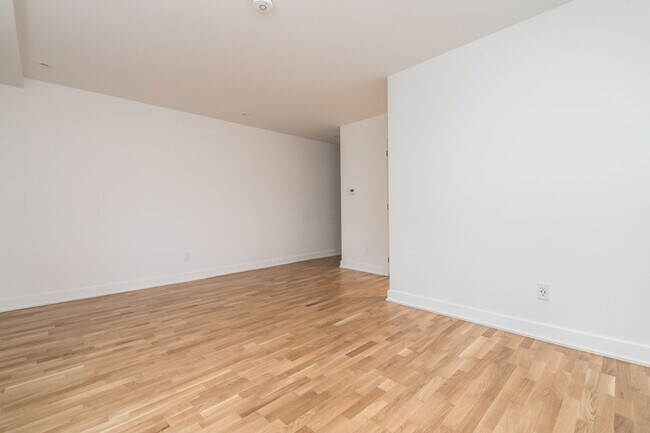 Photo du bâtiment - 39 Riverwood Pkwy