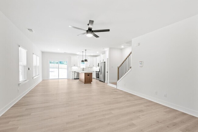 Foto del edificio - Bright & Modern New Construction Townhome ...