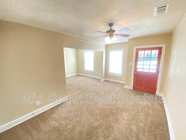 Foto del edificio - 3222 Hardin Ave