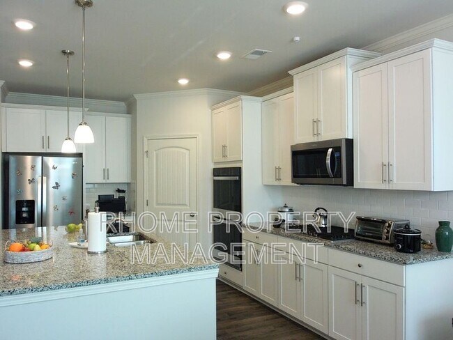 Foto del edificio - 9926 Stretford Rd