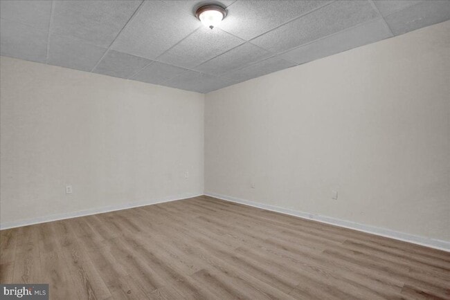Building Photo - 448 Penn Ave