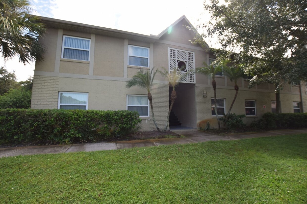 Photo - 2 Bedroom, 2 Bath Condo For Rent at 2401 Barley Club Ct #2 Orlando, FL 32837