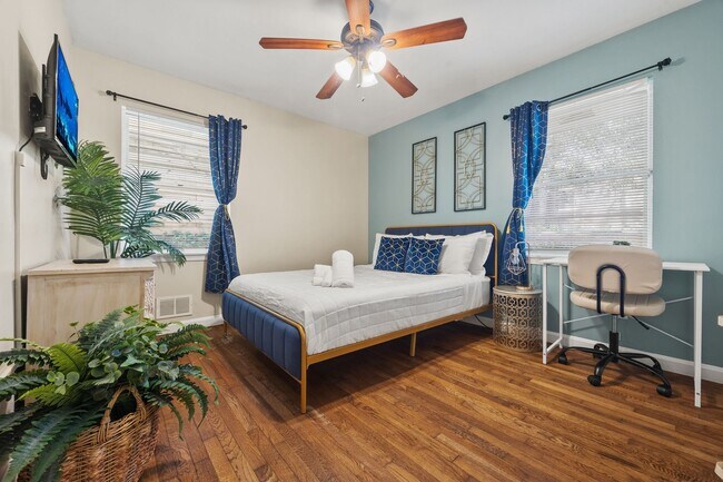 Foto del edificio - 2160 Lenox Rd NE