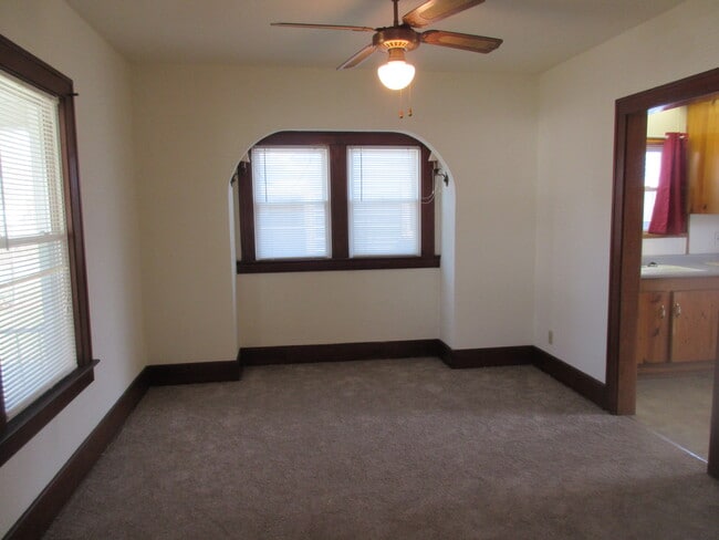 Building Photo - 2329 Glendale Ave