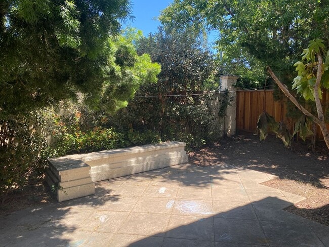 Foto del edificio - Executive Home in Dublin Available!