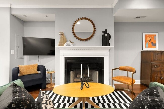 Building Photo - 447 M St NW