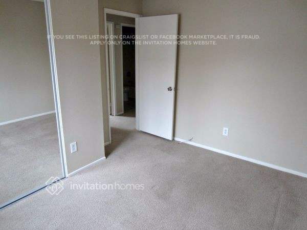 Building Photo - 11210 Lorenzo Dr