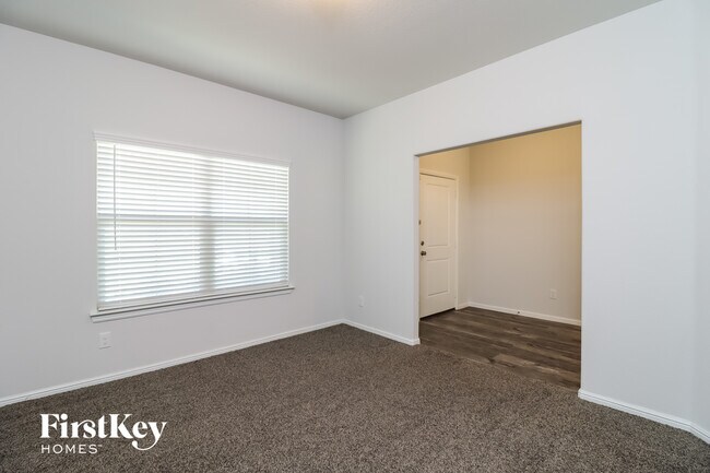 Foto del edificio - 4701 Feltleaf Ave