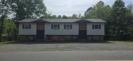 Building Photo - 1914 Swan Dr SW