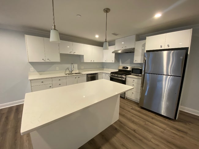 Building Photo - 71 Legacy Blvd