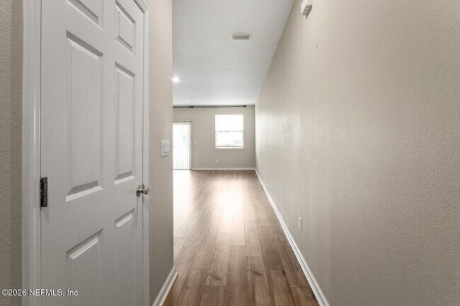 Building Photo - 9787 Fiddleback Ln