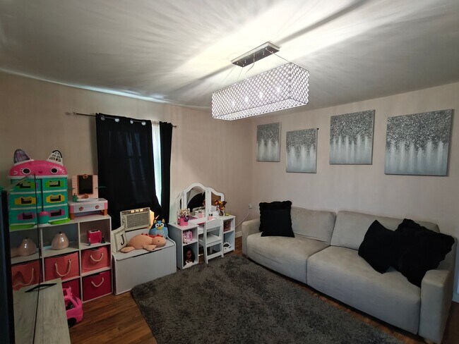 Foto del edificio - 296 Hillside Ave