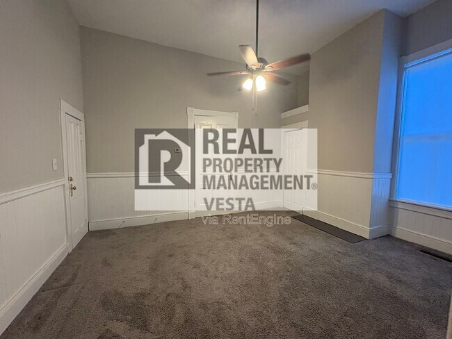 Foto del edificio - 384 Spring St