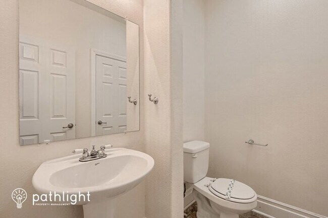 Building Photo - 30138 Hardrock Dr, Menifee, CA, 92585