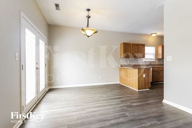 Foto del edificio - 8129 Red Barn Ct