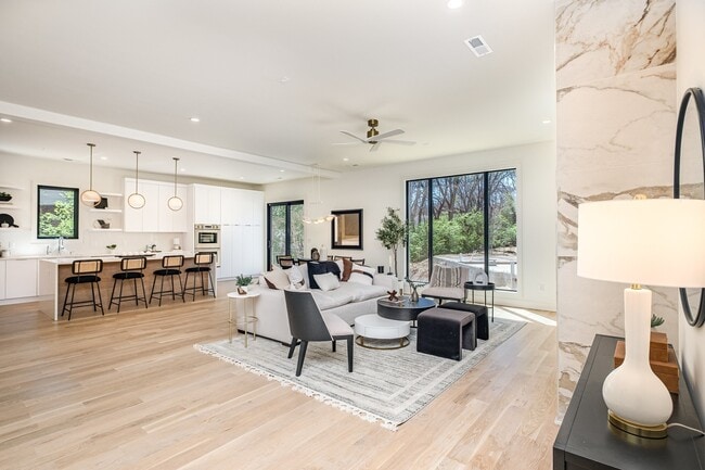 Building Photo - 721 Old Hickory Blvd