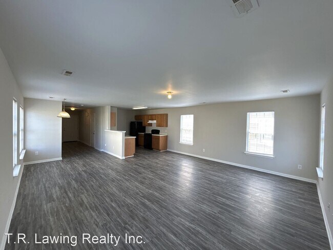 Building Photo - 4 br, 2.5 bath House - 3523 Crestridge Drive