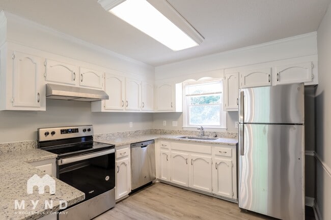 Foto del edificio - 712 Lampwick Ct
