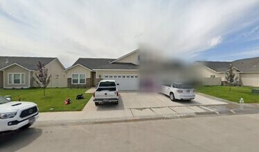 Building Photo - 765 Shadowleaf Ave