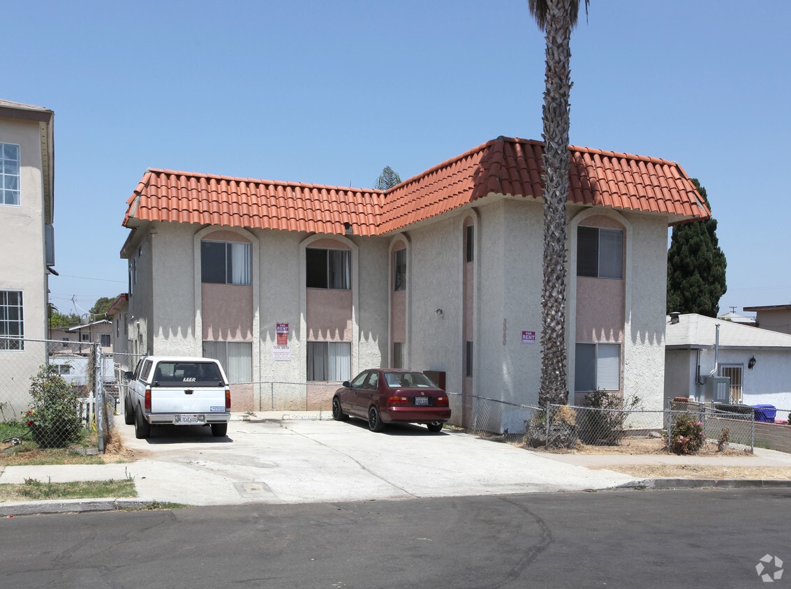 Primary Photo - 3080 Martin Ave